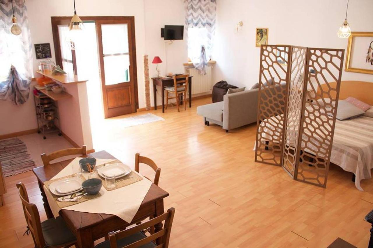 Bamboo Hous - Agriturismo Finilon Leilighet Castelnuovo del Garda Eksteriør bilde